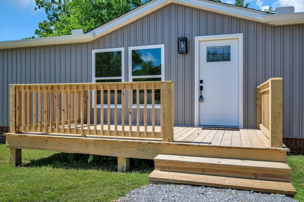 13055 Hwy 70 East Mc Ewen TN 37101