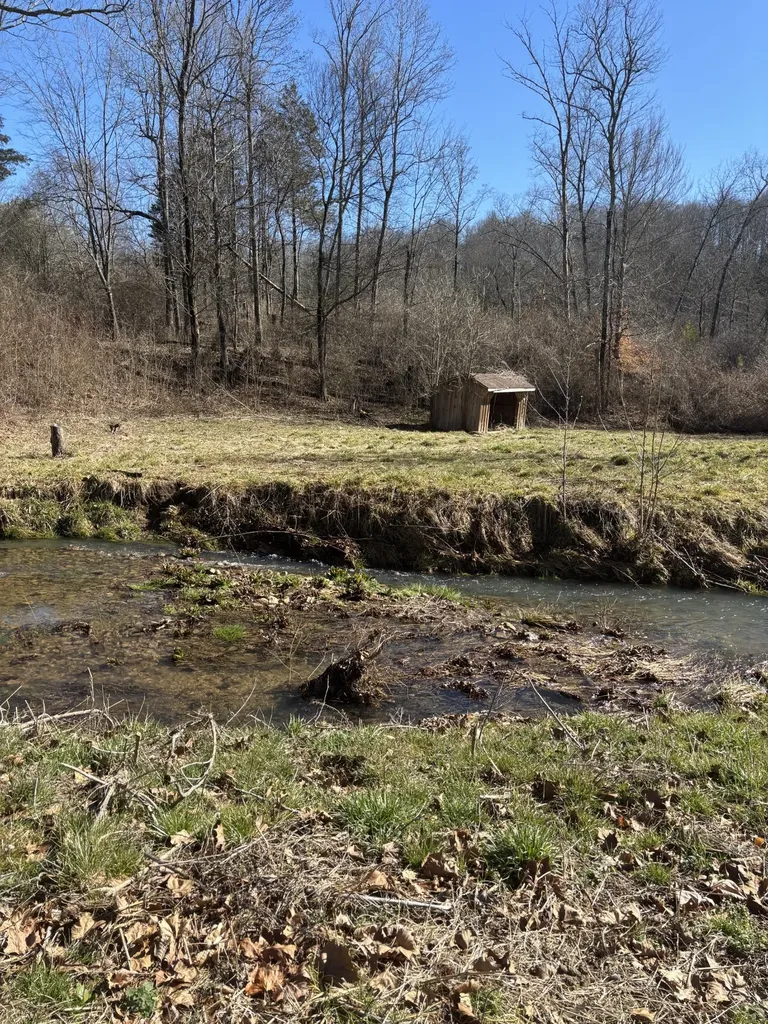 15634 Old State Highway 28 Pikeville TN 37367