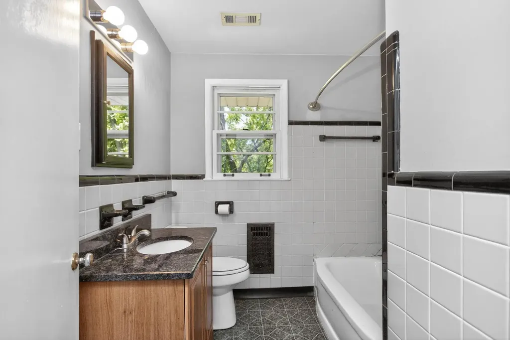 2226 Weona Drive Nashville TN 37214