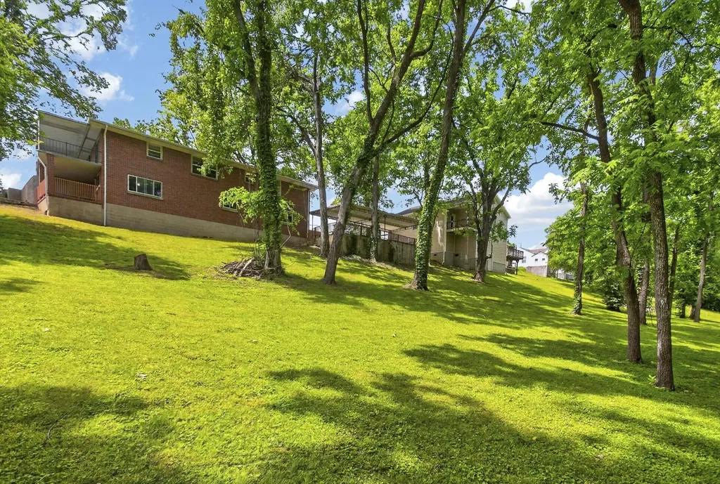 2226 Weona Drive Nashville TN 37214