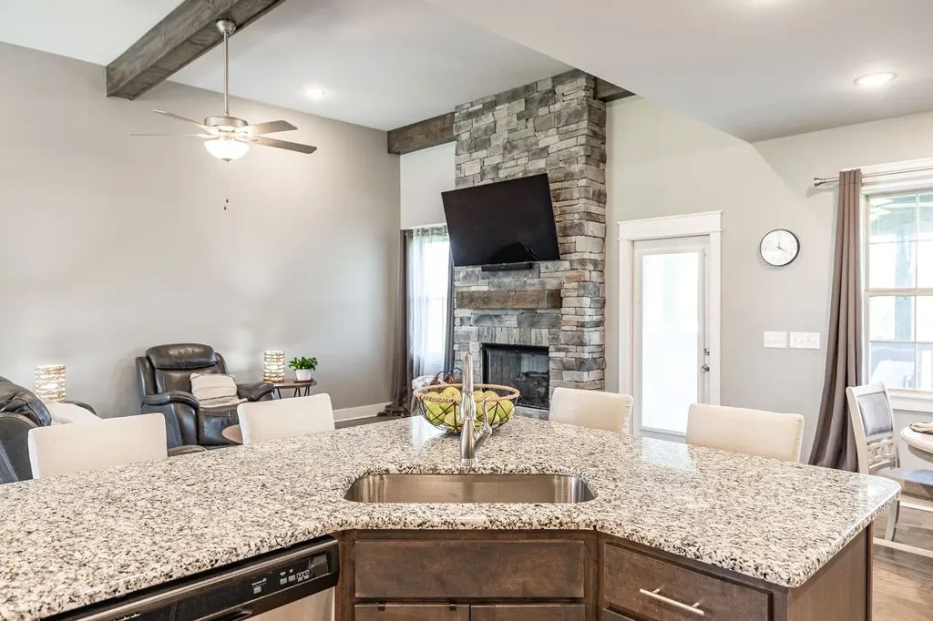 335 Drivers Lane Gallatin TN 37066
