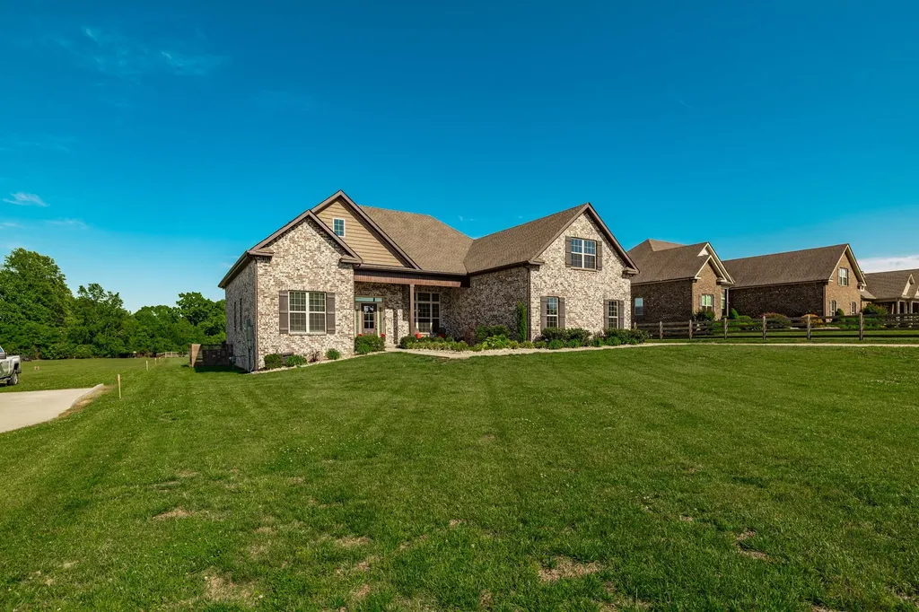 335 Drivers Lane Gallatin TN 37066