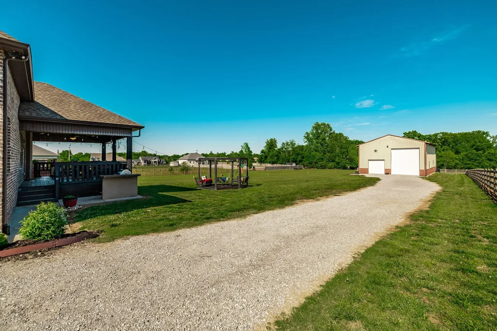 335 Drivers Lane Gallatin TN 37066
