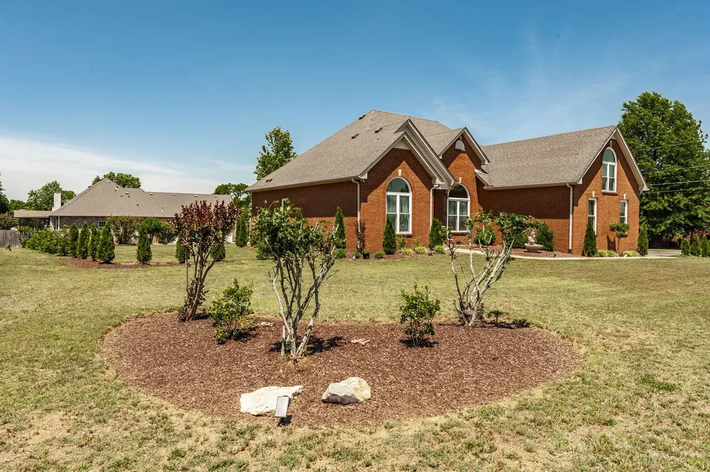 162 Mimosa Drive Gallatin TN 37066