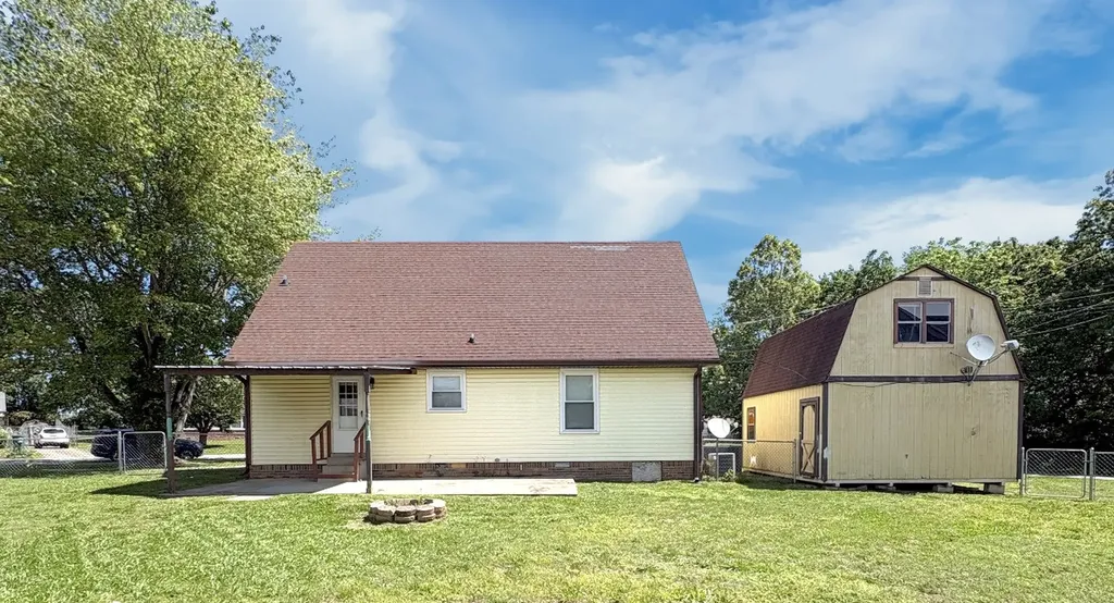 404 Carter Road Clarksville TN 37042