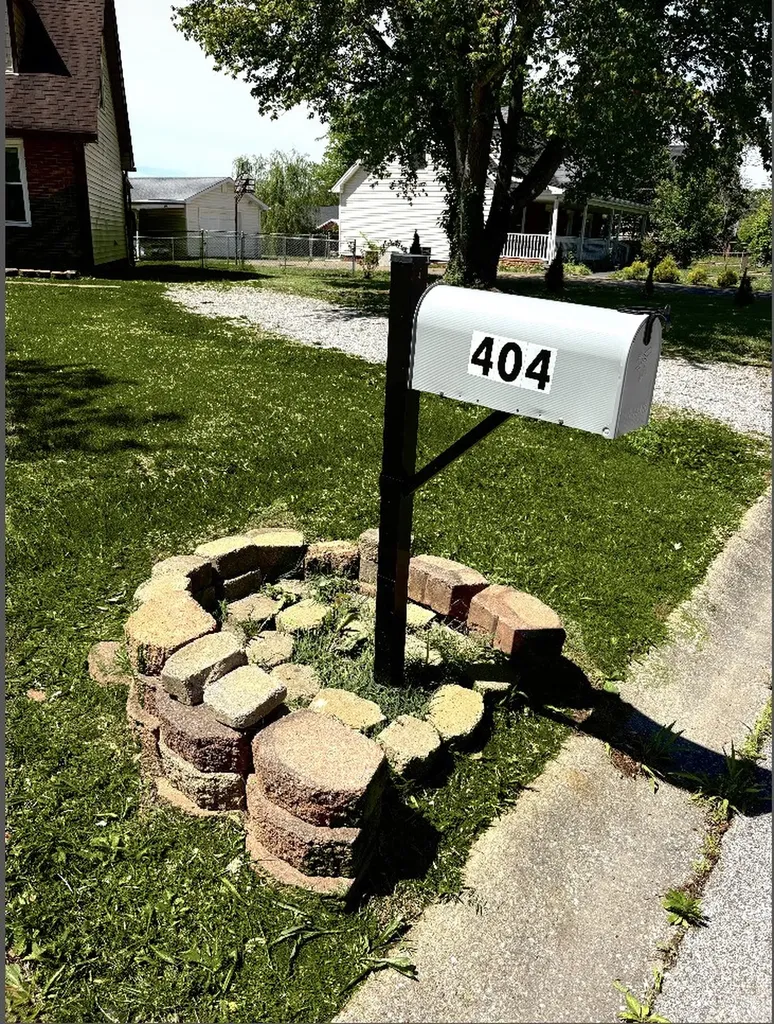 404 Carter Road Clarksville TN 37042