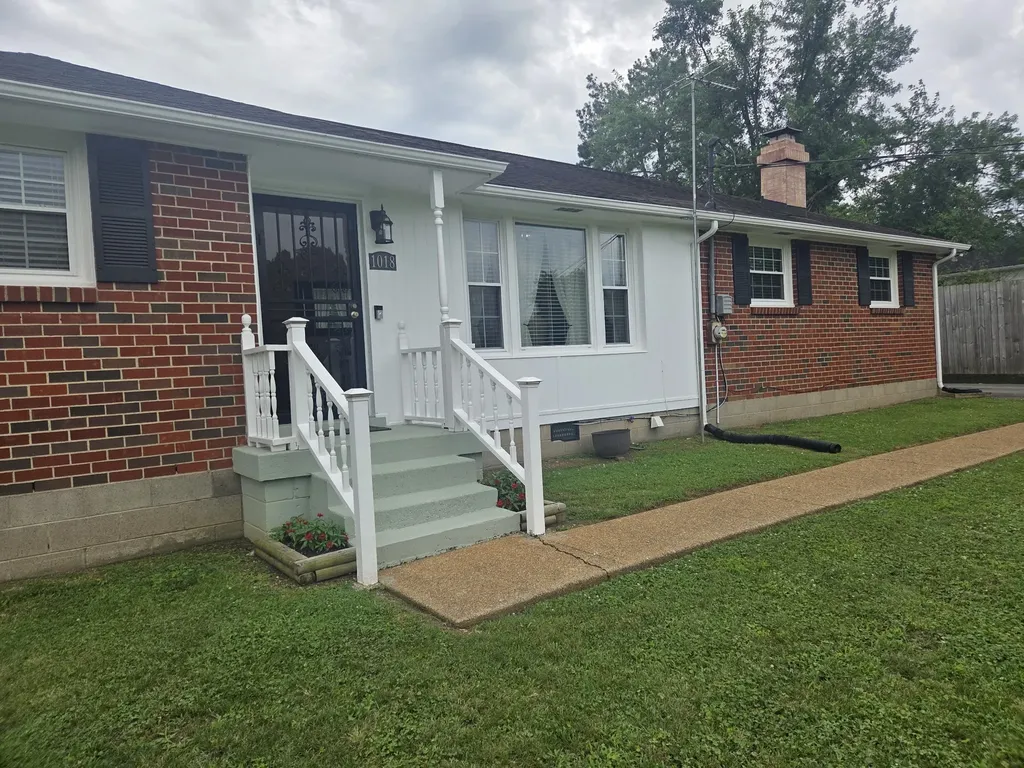 1018 N Graycroft Avenue Madison TN 37115