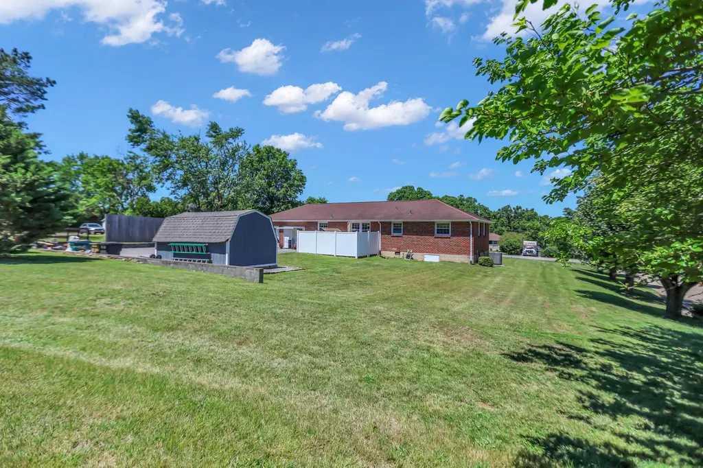 1018 N Graycroft Avenue Madison TN 37115