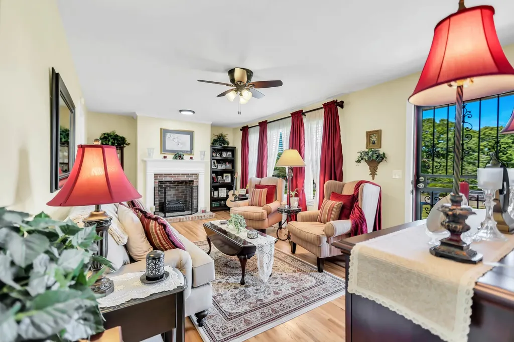 1018 N Graycroft Avenue Madison TN 37115