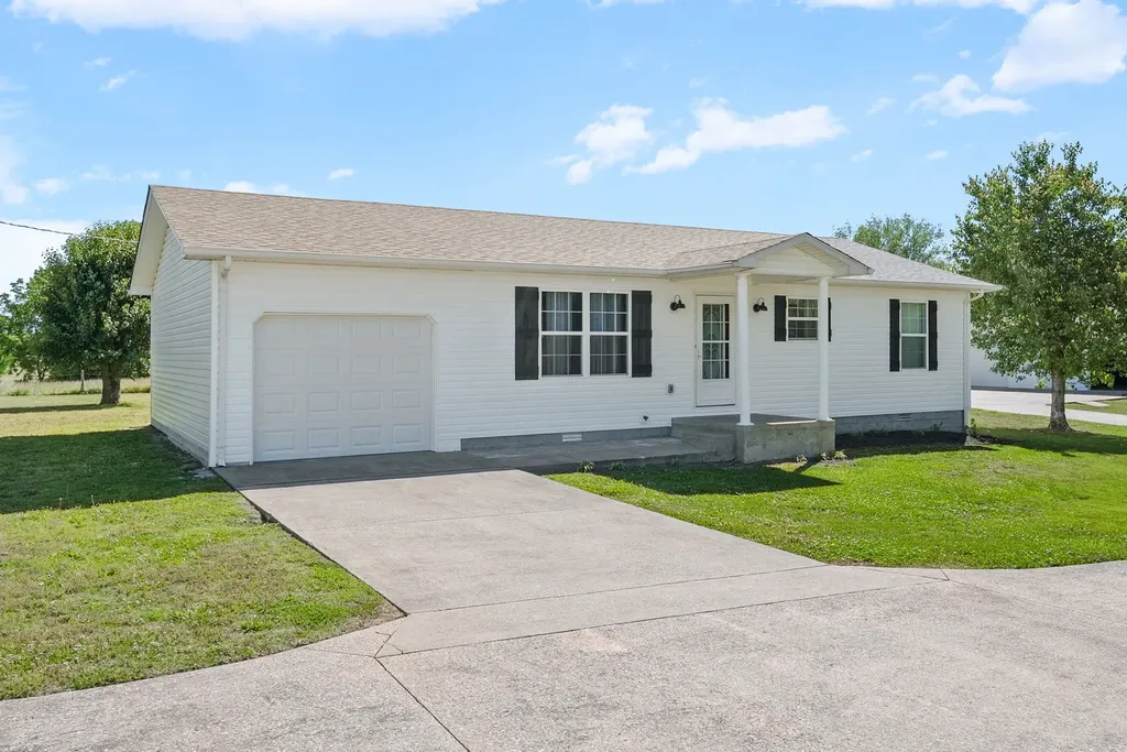 85 El Camino Real Drive Cadiz KY 42211