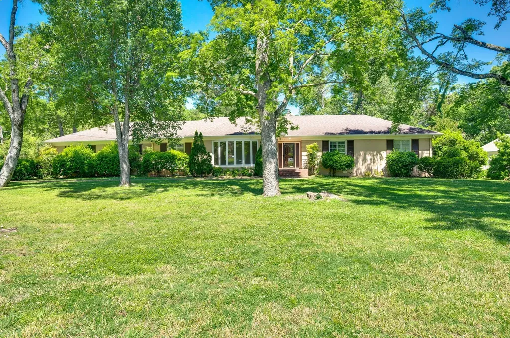 6412 Harding Pike Nashville TN 37205
