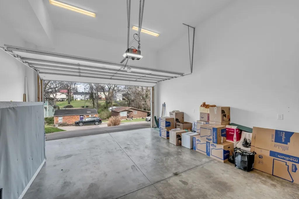 1512A Boscobel Street Nashville TN 37206