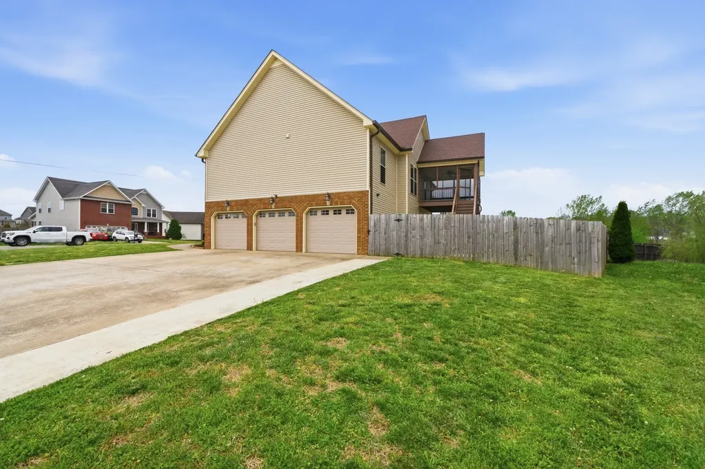 1700 Winterhaven Court Clarksville TN 37042