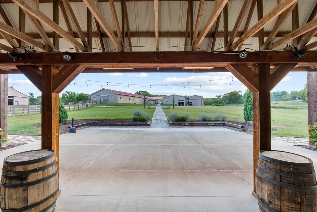 1190 W Ellington Parkway Lewisburg TN 37091