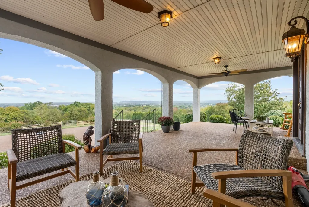 1190 W Ellington Parkway Lewisburg TN 37091