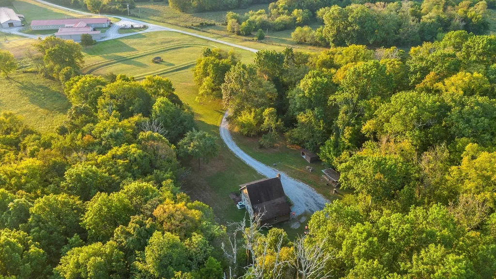 1190 W Ellington Parkway Lewisburg TN 37091