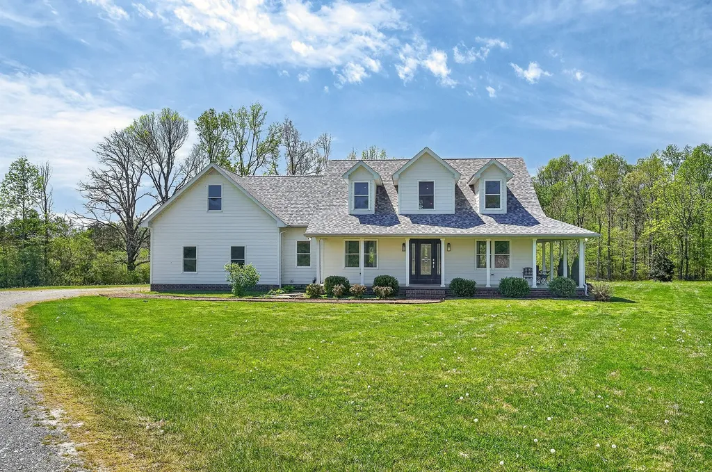 302 Ligon Lane Baxter TN 38544