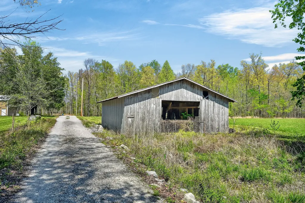 302 Ligon Lane Baxter TN 38544