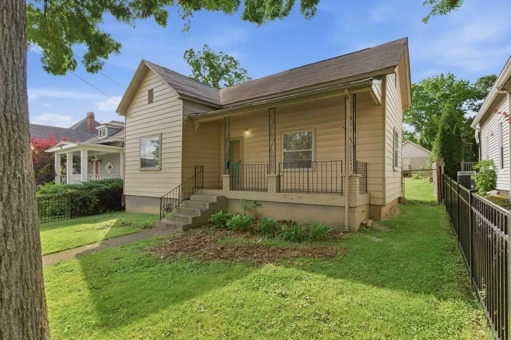918 Boscobel Street Nashville TN 37206