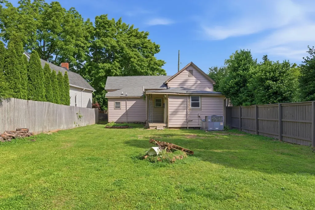 918 Boscobel Street Nashville TN 37206