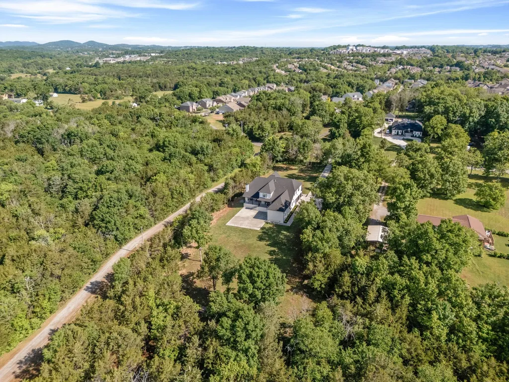 2085 Kidd Road Nolensville TN 37135