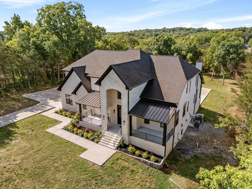 2085 Kidd Road Nolensville TN 37135
