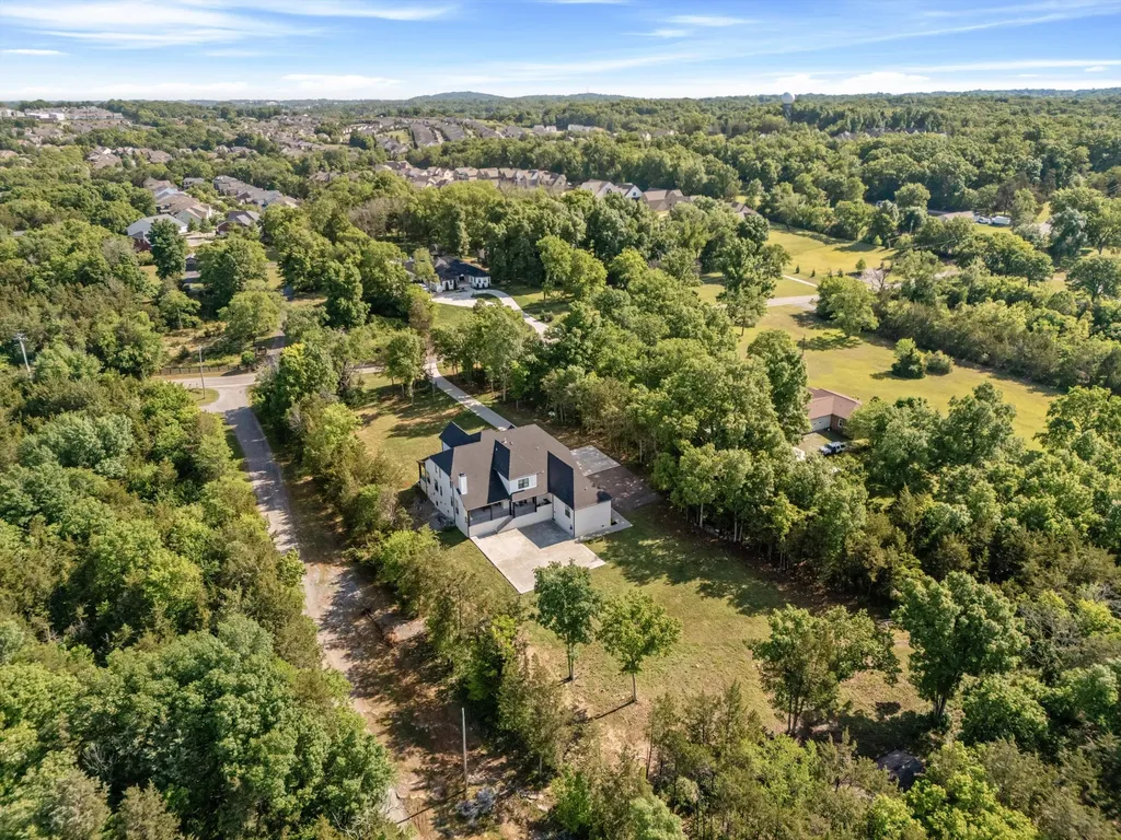 2085 Kidd Road Nolensville TN 37135