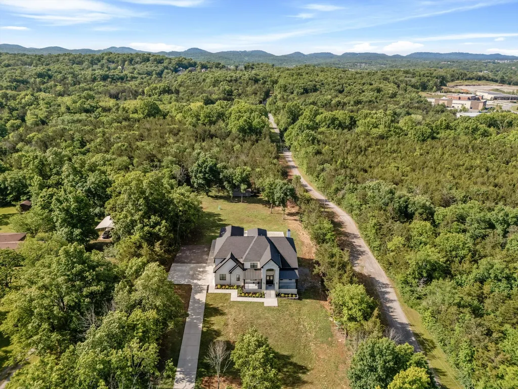2085 Kidd Road Nolensville TN 37135