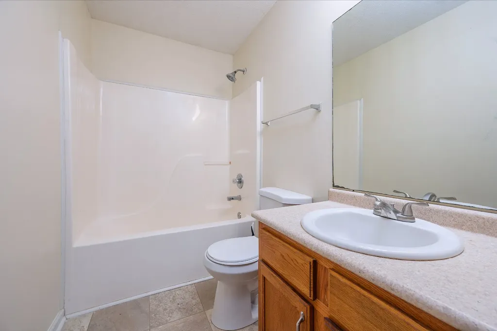 918 Hedge Apple Drive Clarksville TN 37040