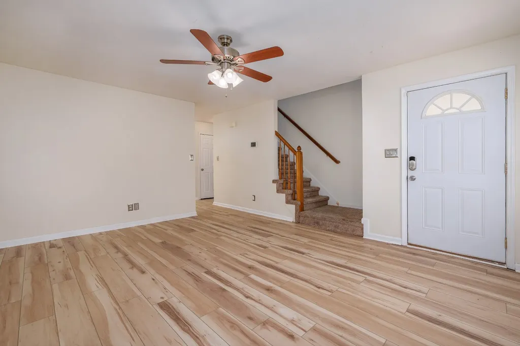 918 Hedge Apple Drive Clarksville TN 37040