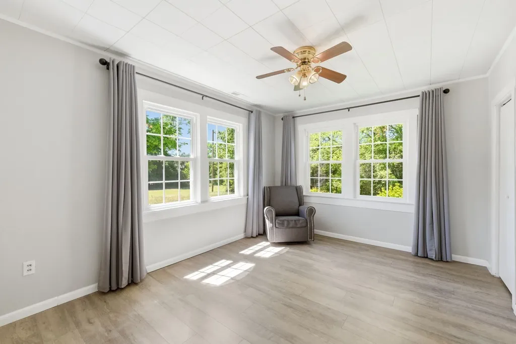 14991 Manchester Pike Christiana TN 37037