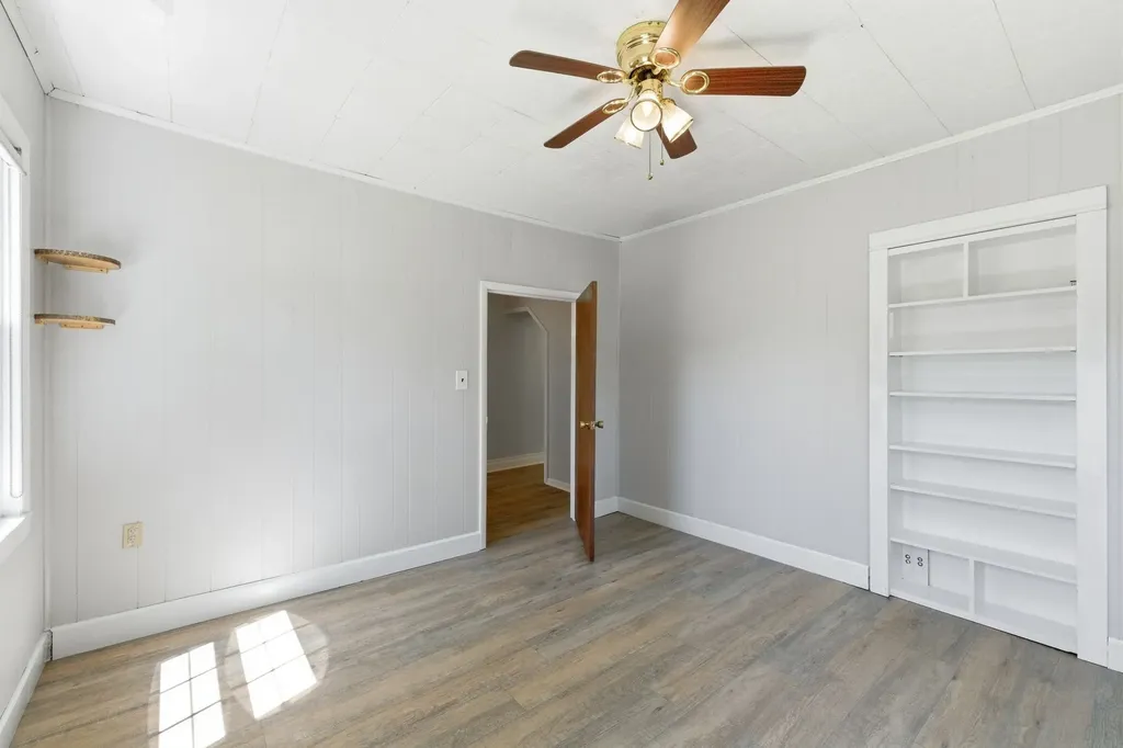 14991 Manchester Pike Christiana TN 37037