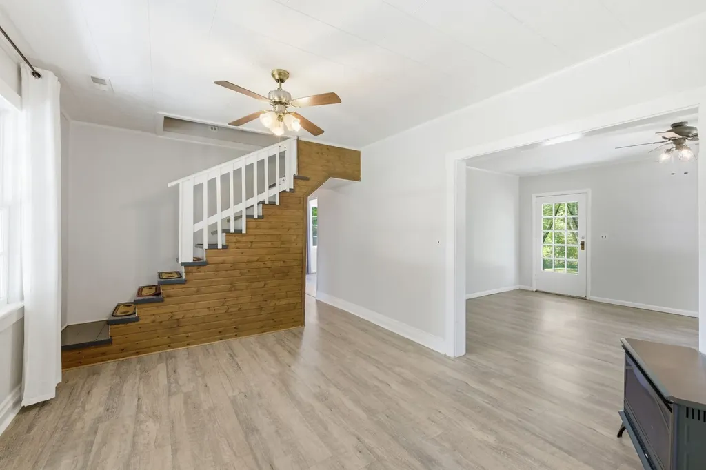 14991 Manchester Pike Christiana TN 37037