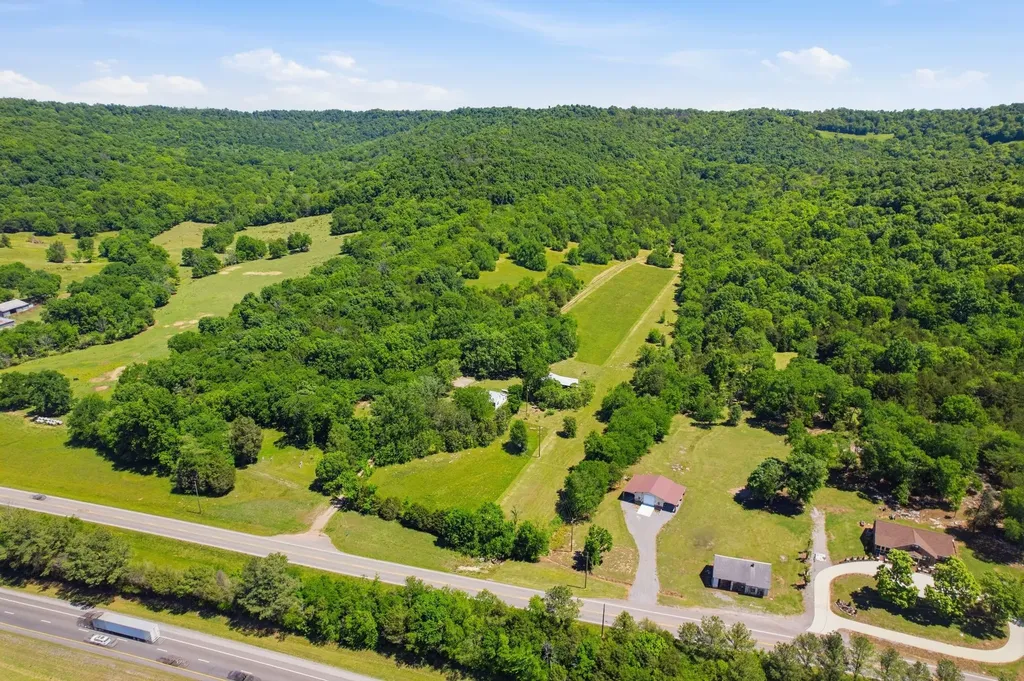 14991 Manchester Pike Christiana TN 37037