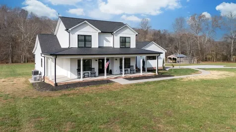 1227 Stayton Road Cumberland Furnace TN 37051