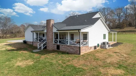 1227 Stayton Road Cumberland Furnace TN 37051
