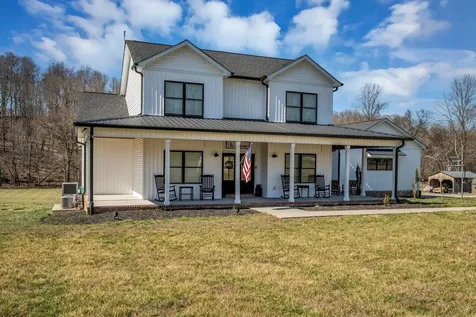1227 Stayton Road Cumberland Furnace TN 37051