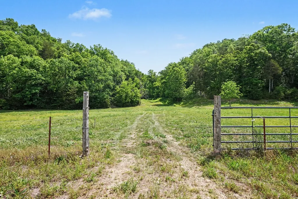 0 Sams Creek Road Ashland City TN 37015