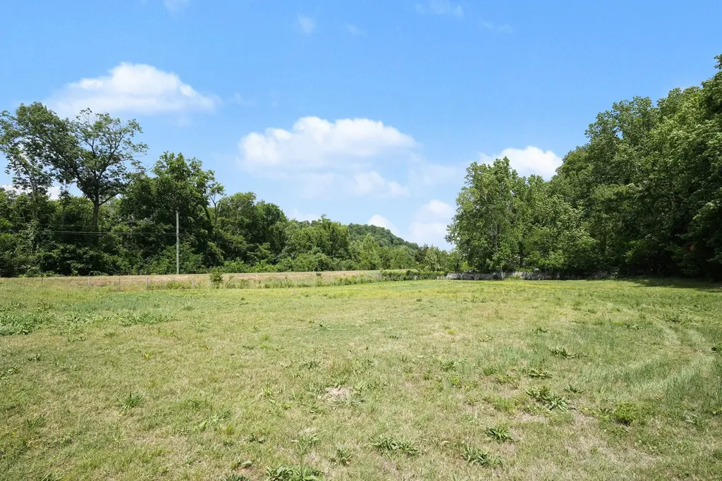 0 Sams Creek Road Ashland City TN 37015