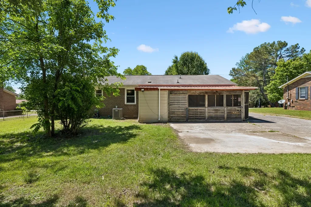 106 Oak Park Drive Columbia TN 38401