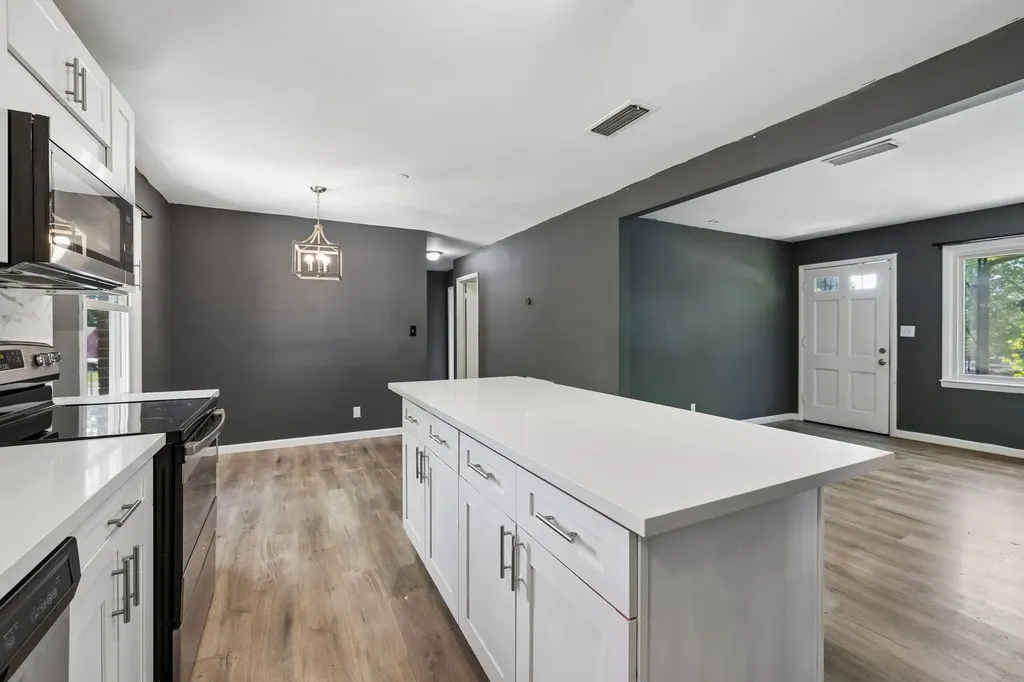 106 Oak Park Drive Columbia TN 38401