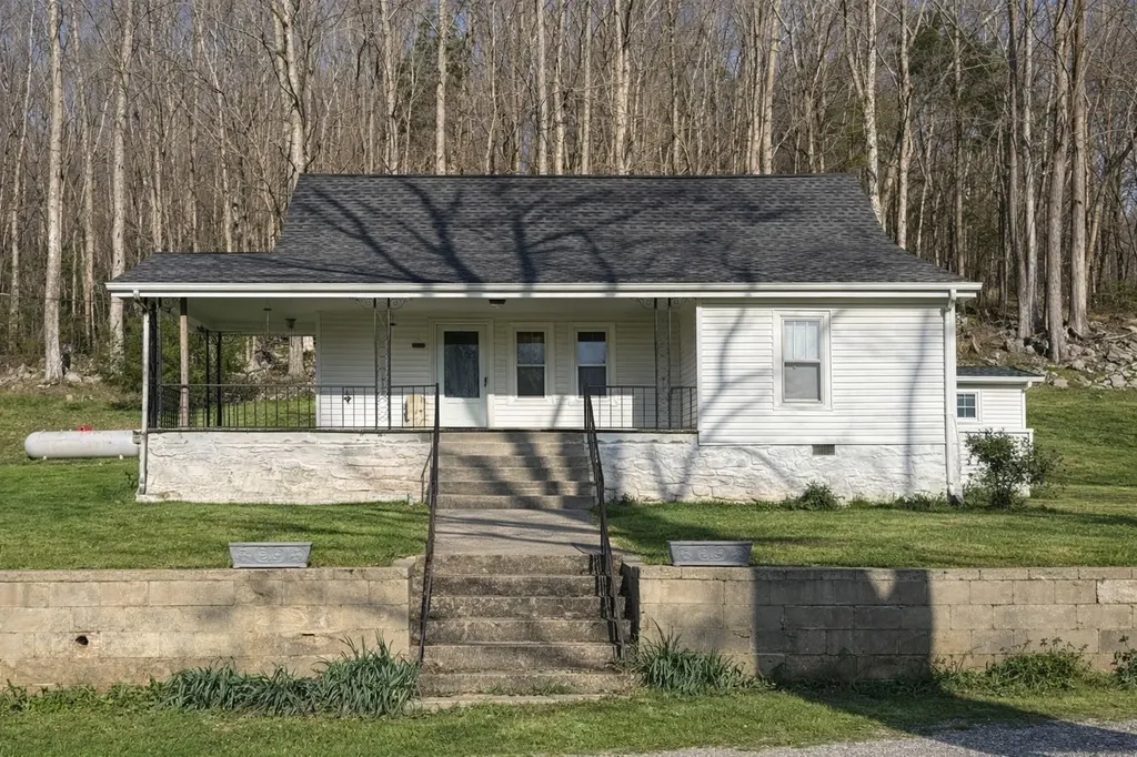 103 Dykes Road Mcminnville TN 37110