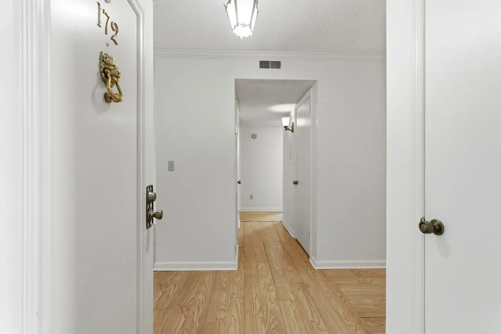 4487 Post Place Nashville TN 37205