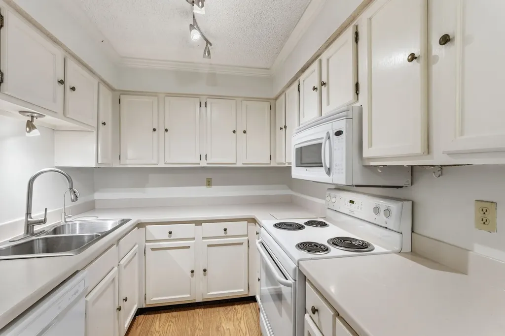 4487 Post Place Nashville TN 37205