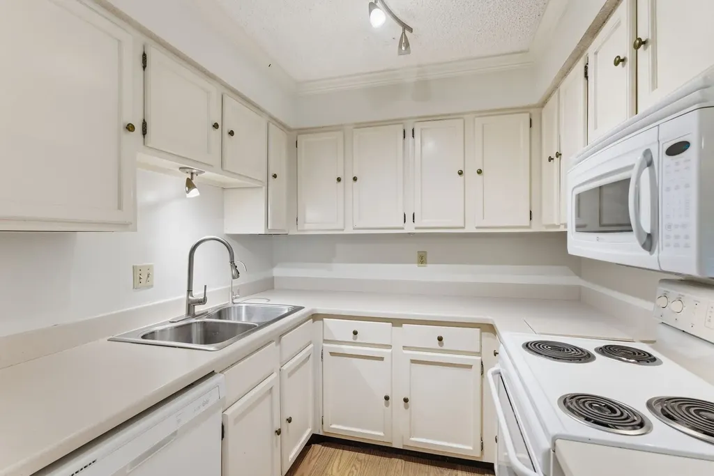 4487 Post Place Nashville TN 37205