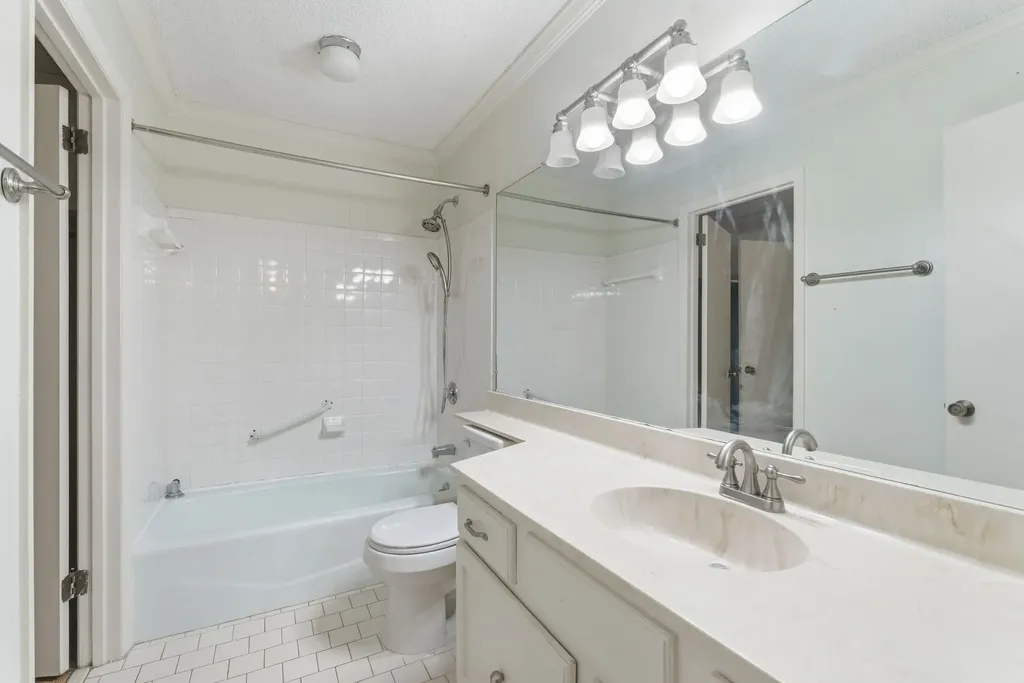 4487 Post Place Nashville TN 37205