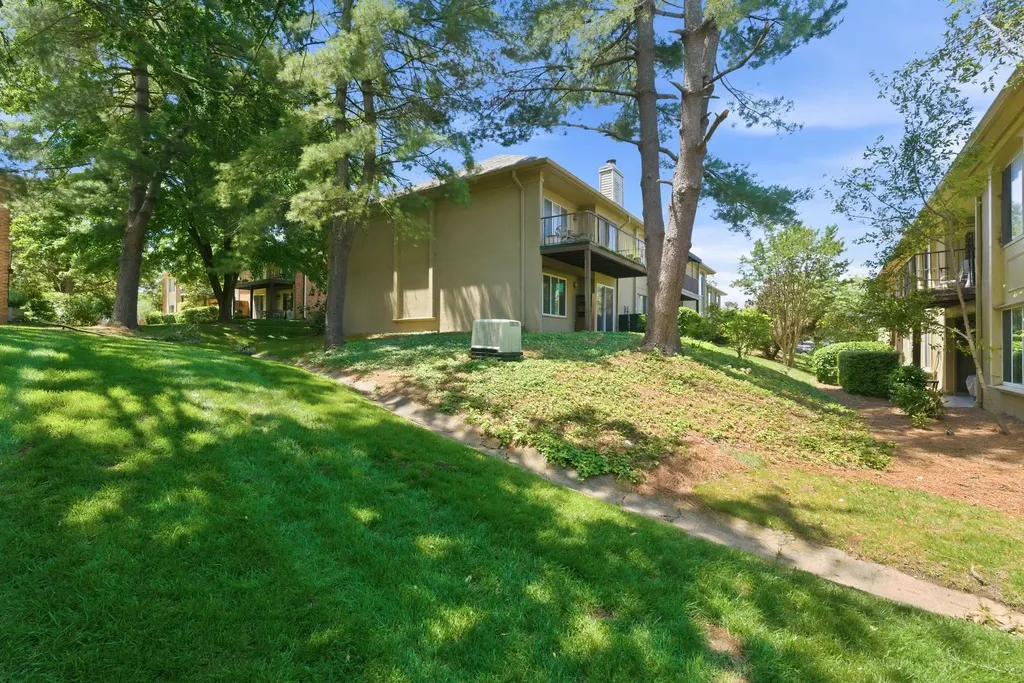 4487 Post Place Nashville TN 37205