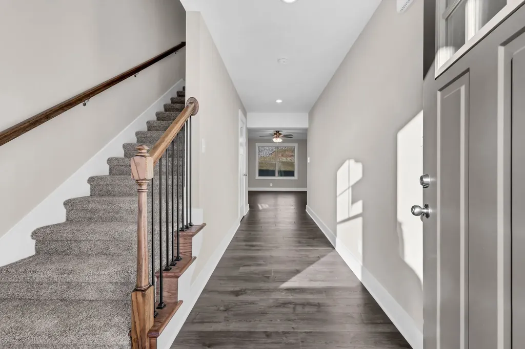321 Cardinal Creek Clarksville TN 37040