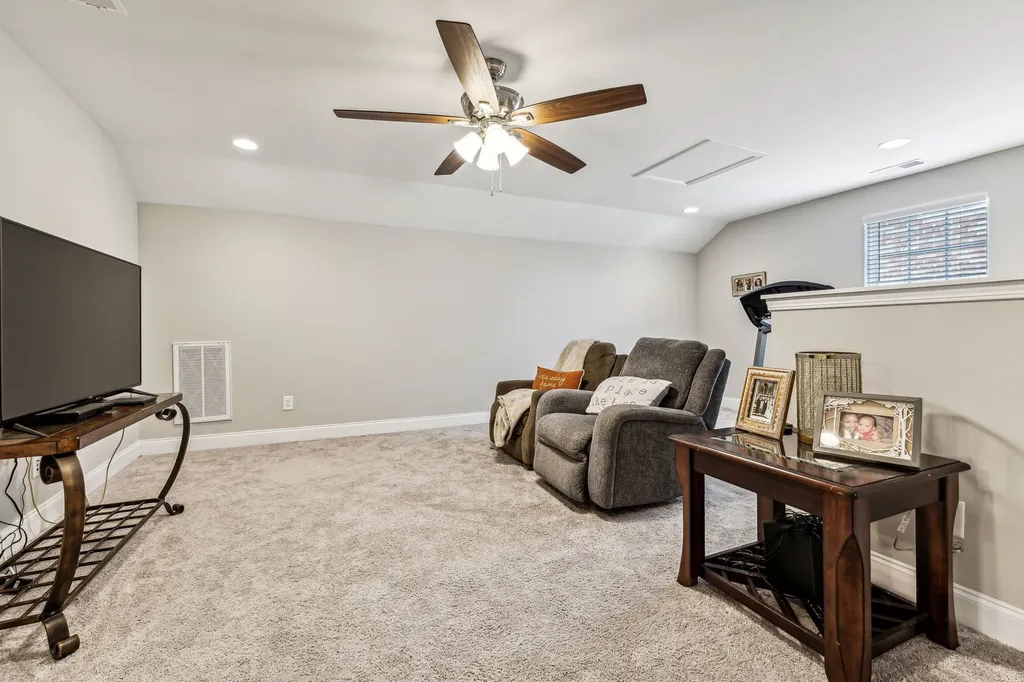 606 Douglas Street Lebanon TN 37087