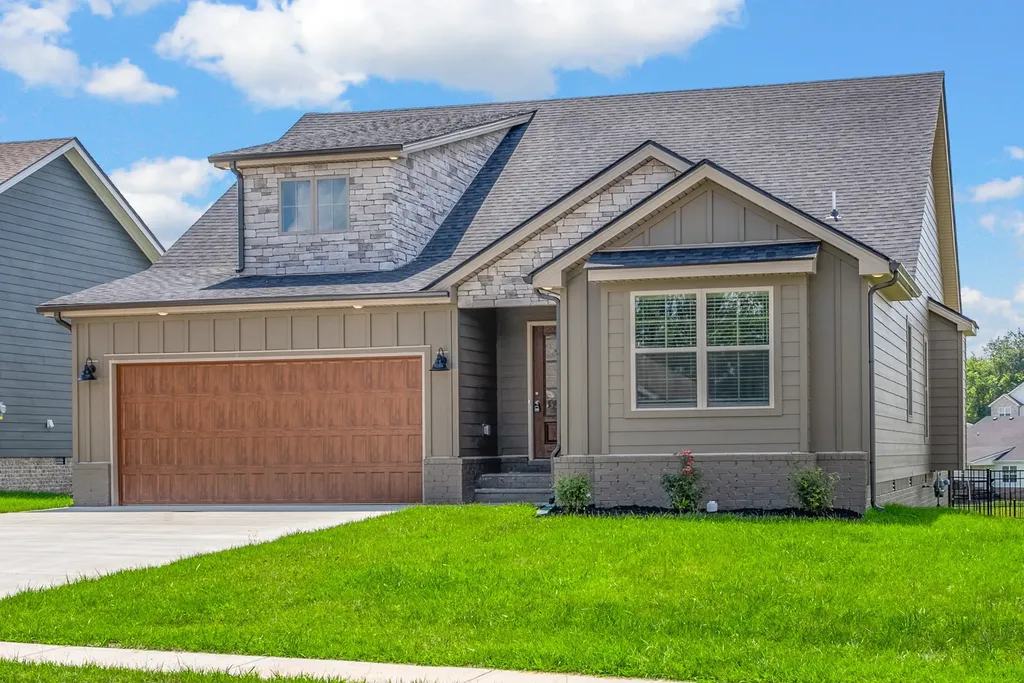 1605 Collins View Way Clarksville TN 37043